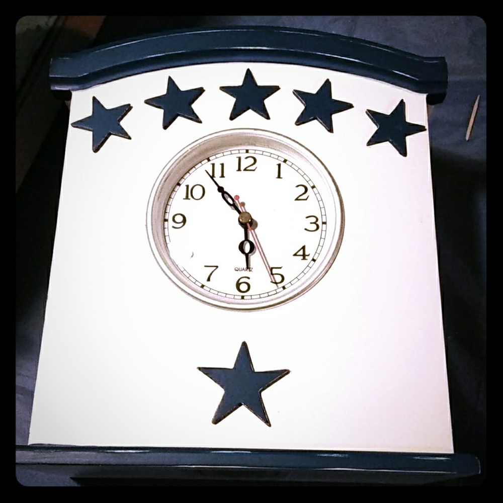 Wooden Country Clock